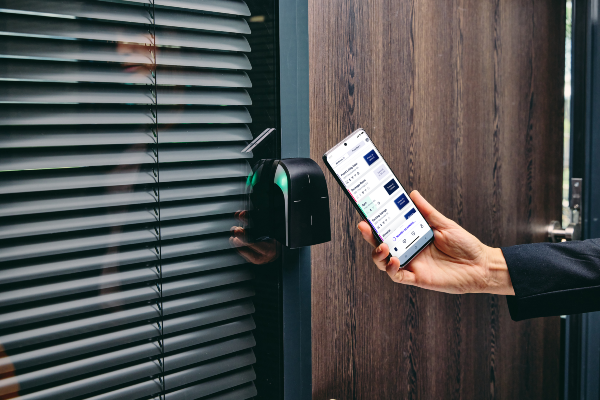 key fob door lock supporting mobile access