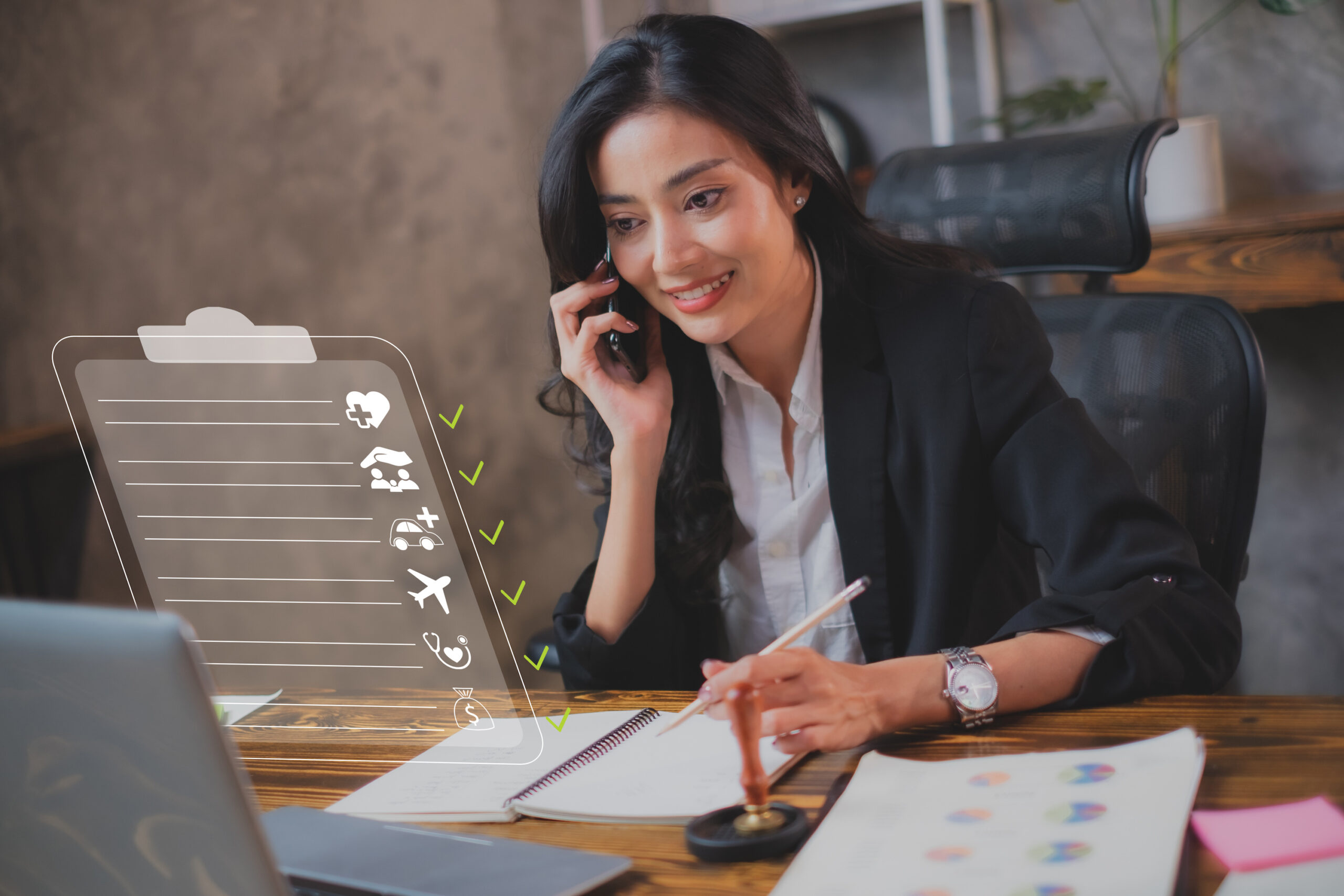 woman checking market differentiation and competitive advantage checklist
