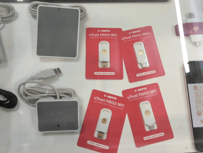 Identiv smart cards