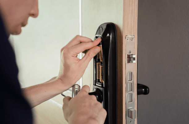 door release mechanism of electronic doors