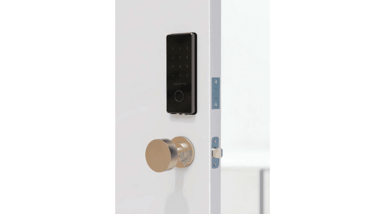 igloo lock on a door